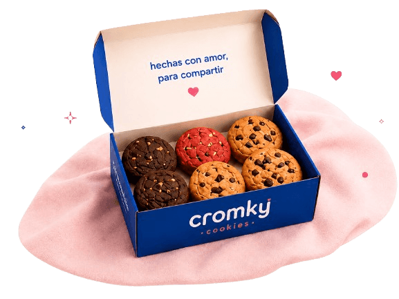 Caja Cromky azul abierta con cookies